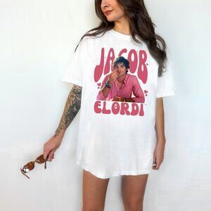 Jacob Elordi 90s Meme Pop Culture Fan Gift Graphic Funny Quote T-Shirt 90